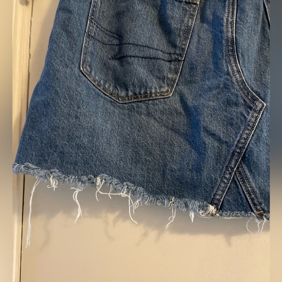 American Eagle Super High Rise A Line Distressed Denim Skirt Size 14 - Picture 8 of 14